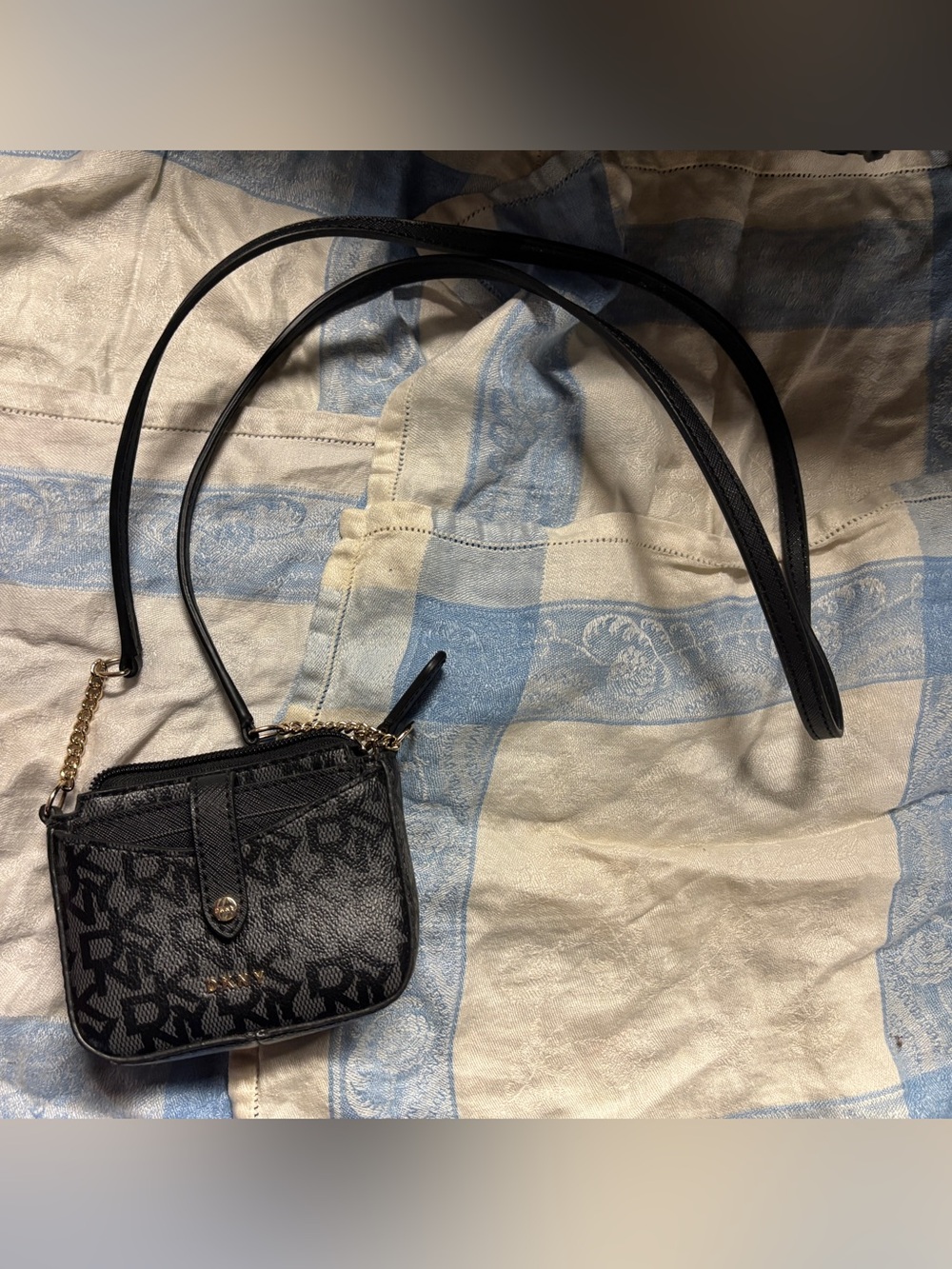 ✴️DKNY Black Mini Crossbody Coin Card Holder with Gold Chain Accent